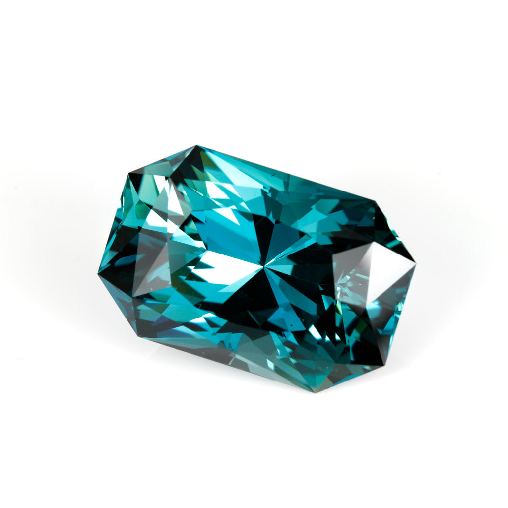 doug-menadue-bespoke-gems-london-blue-topaz