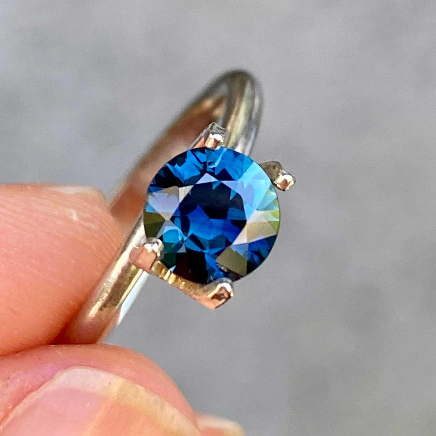 0.95ct round Australian teal sapphire - Lizunova Fine Jewels