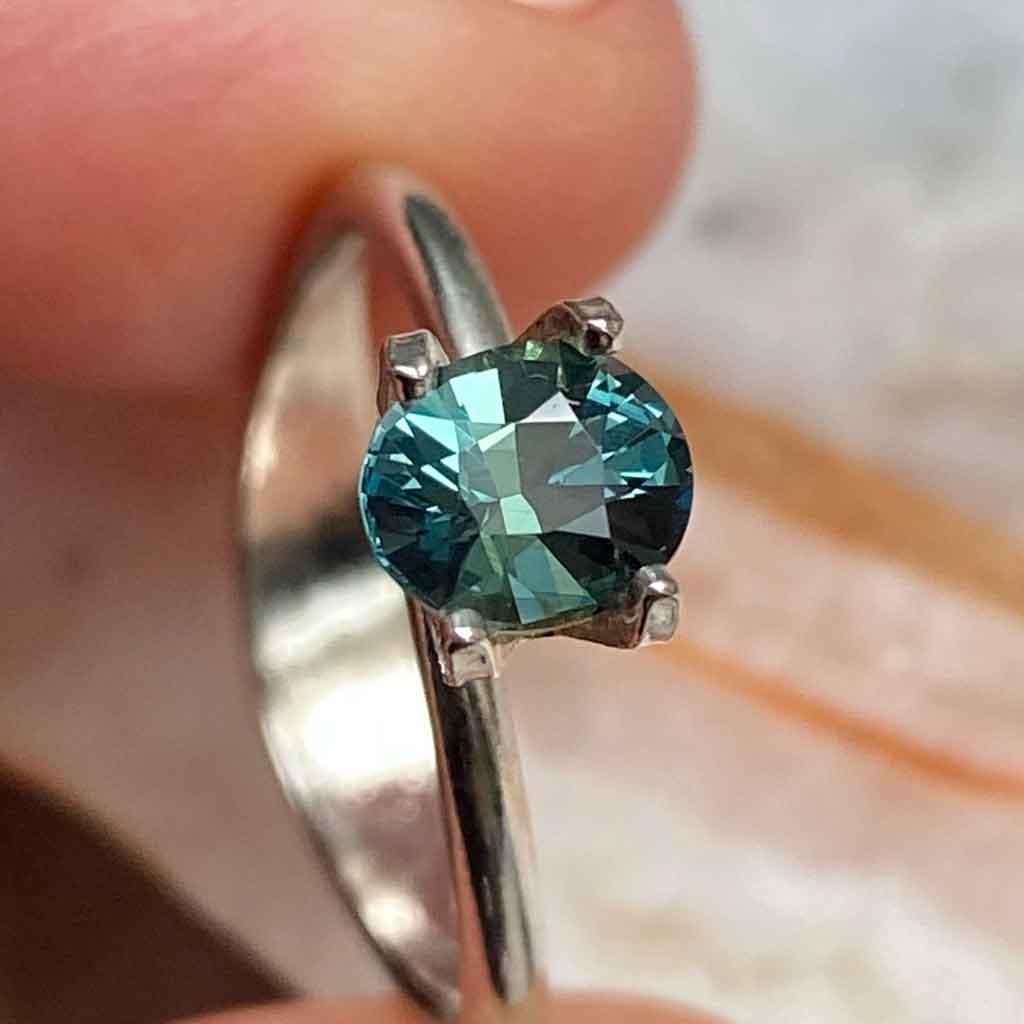 1.01ct oval Madagascan teal sapphire - Lizunova Fine Jewels