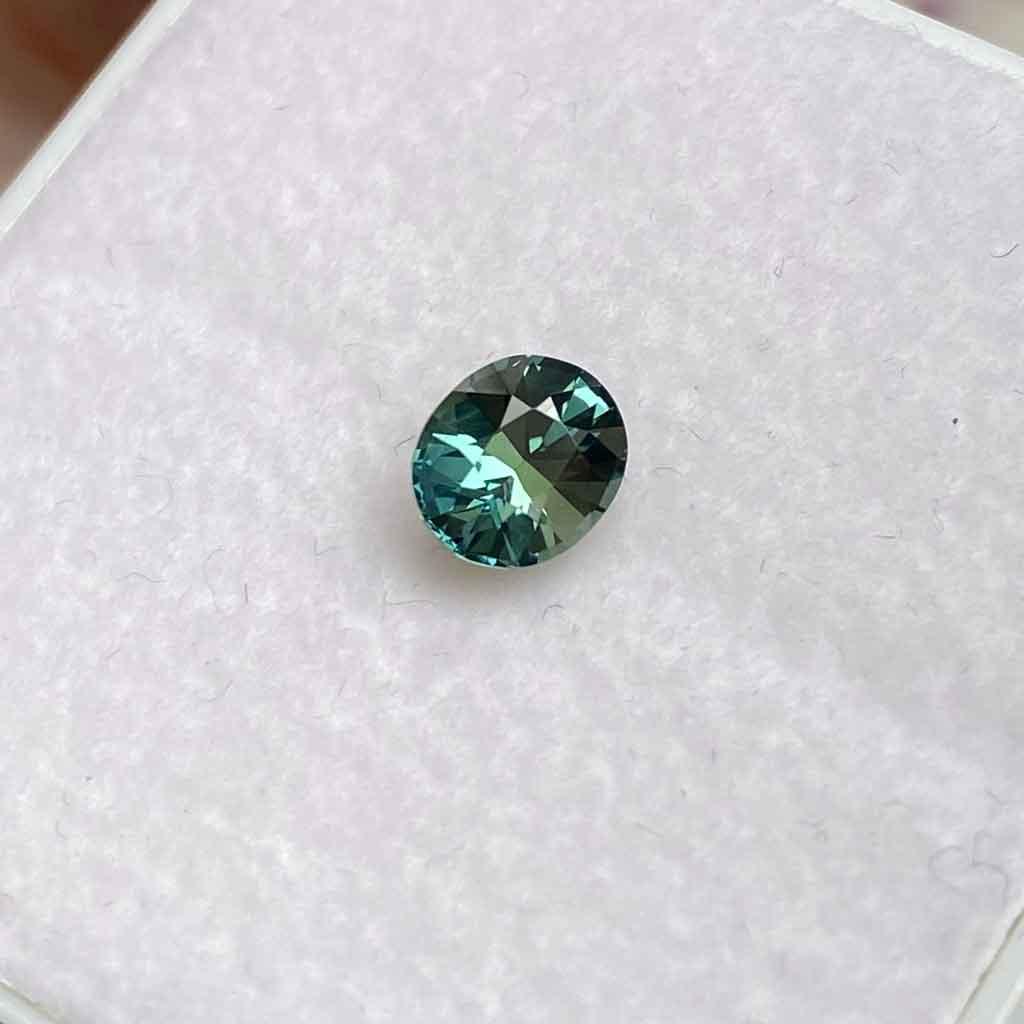 1.01ct oval Madagascan teal sapphire - Lizunova Fine Jewels