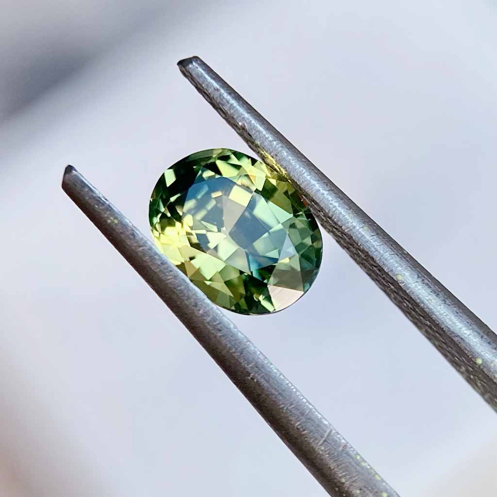 1.14ct oval Australian parti sapphire available for bespoke engagement rings or jewellery