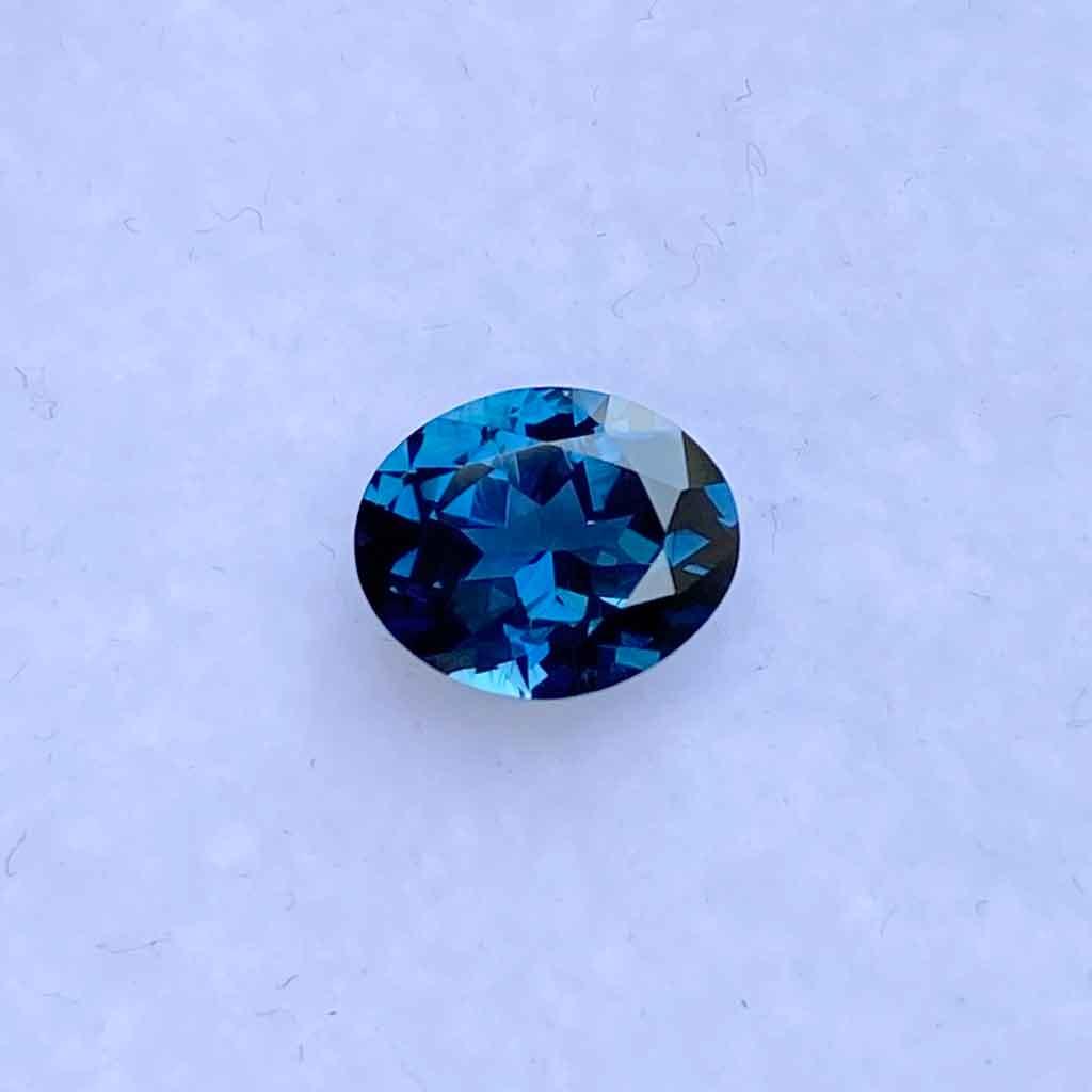 1.17ct oval Australian teal sapphire - Lizunova Fine Jewels