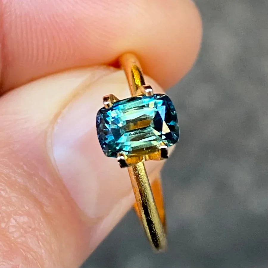 1.21ct cushion cut Australian parti sapphire - Lizunova Fine Jewels