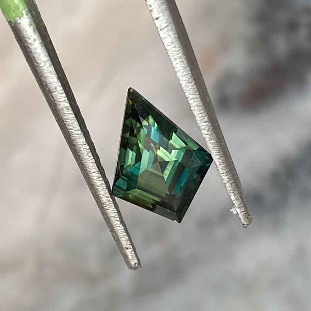 1.21ct kite Australian teal sapphire - Lizunova Fine Jewels