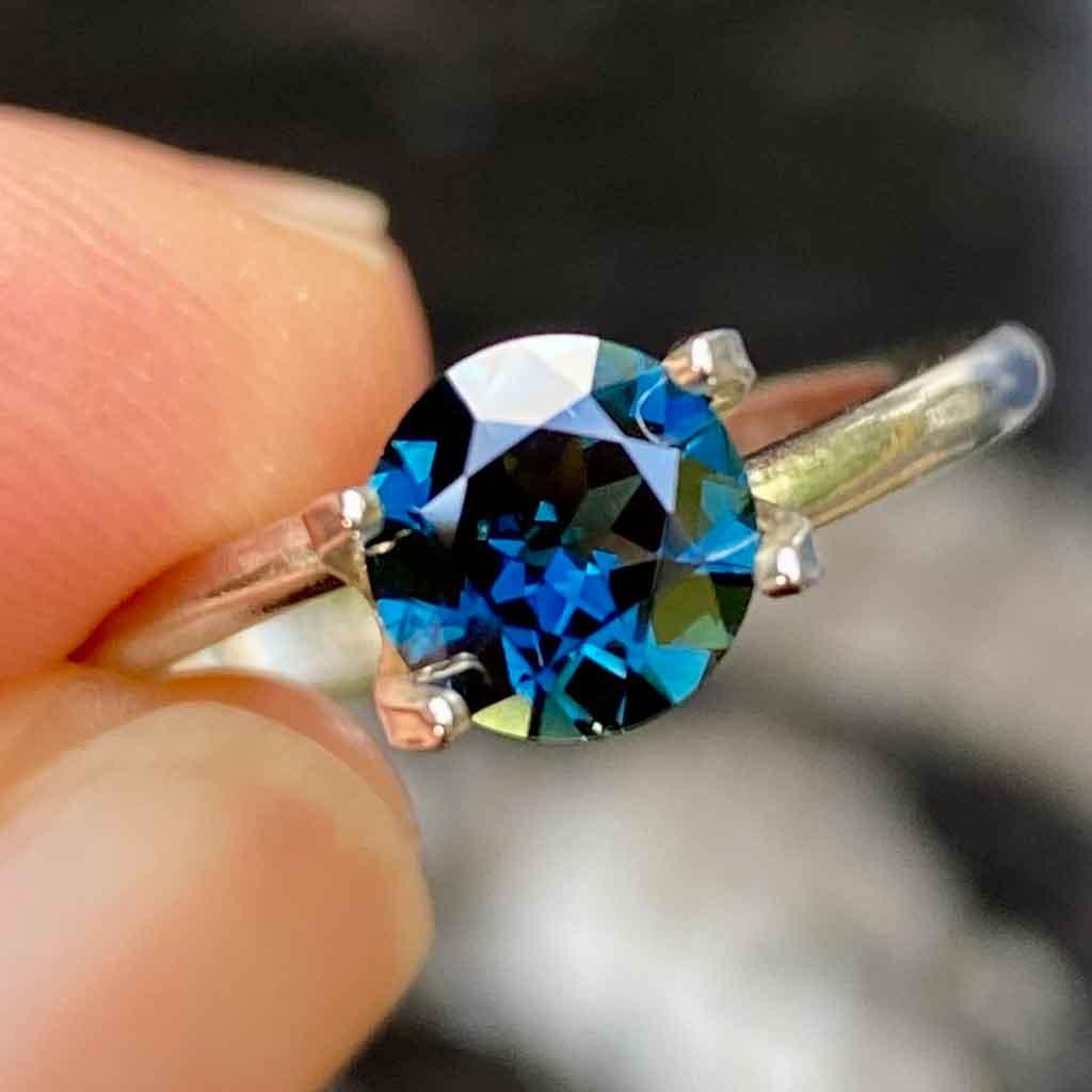 1.22ct round Australian teal sapphire - Lizunova Fine Jewels