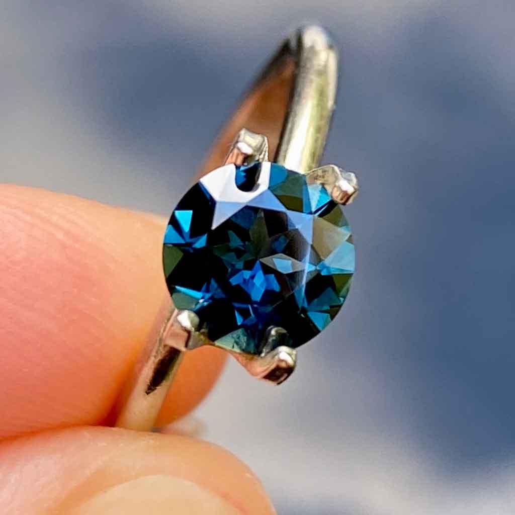 1.22ct round Australian teal sapphire - Lizunova Fine Jewels