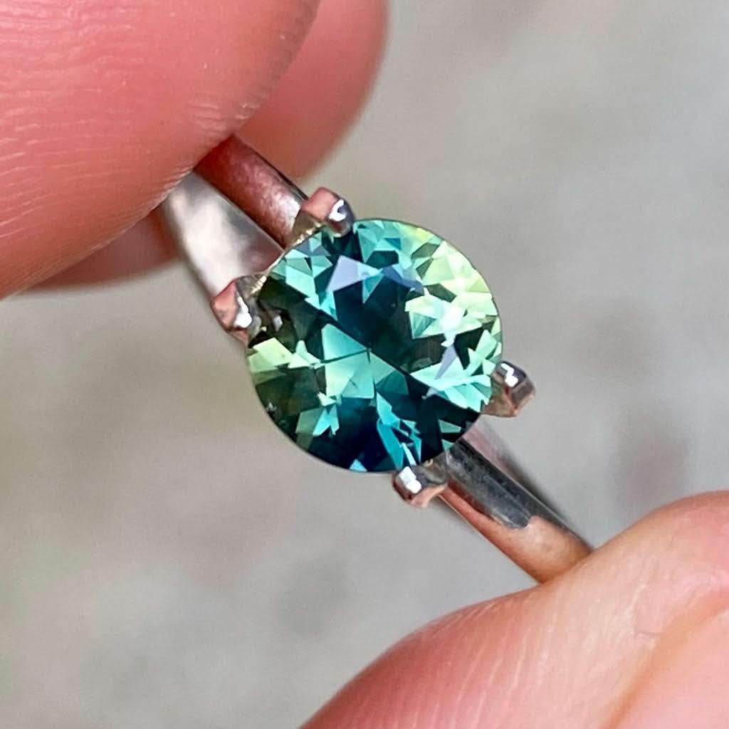 1.29ct round Australian teal parti sapphire - Lizunova Fine Jewels