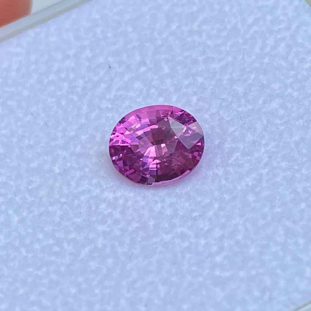 1.44ct oval pink sapphire - Lizunova Fine Jewels