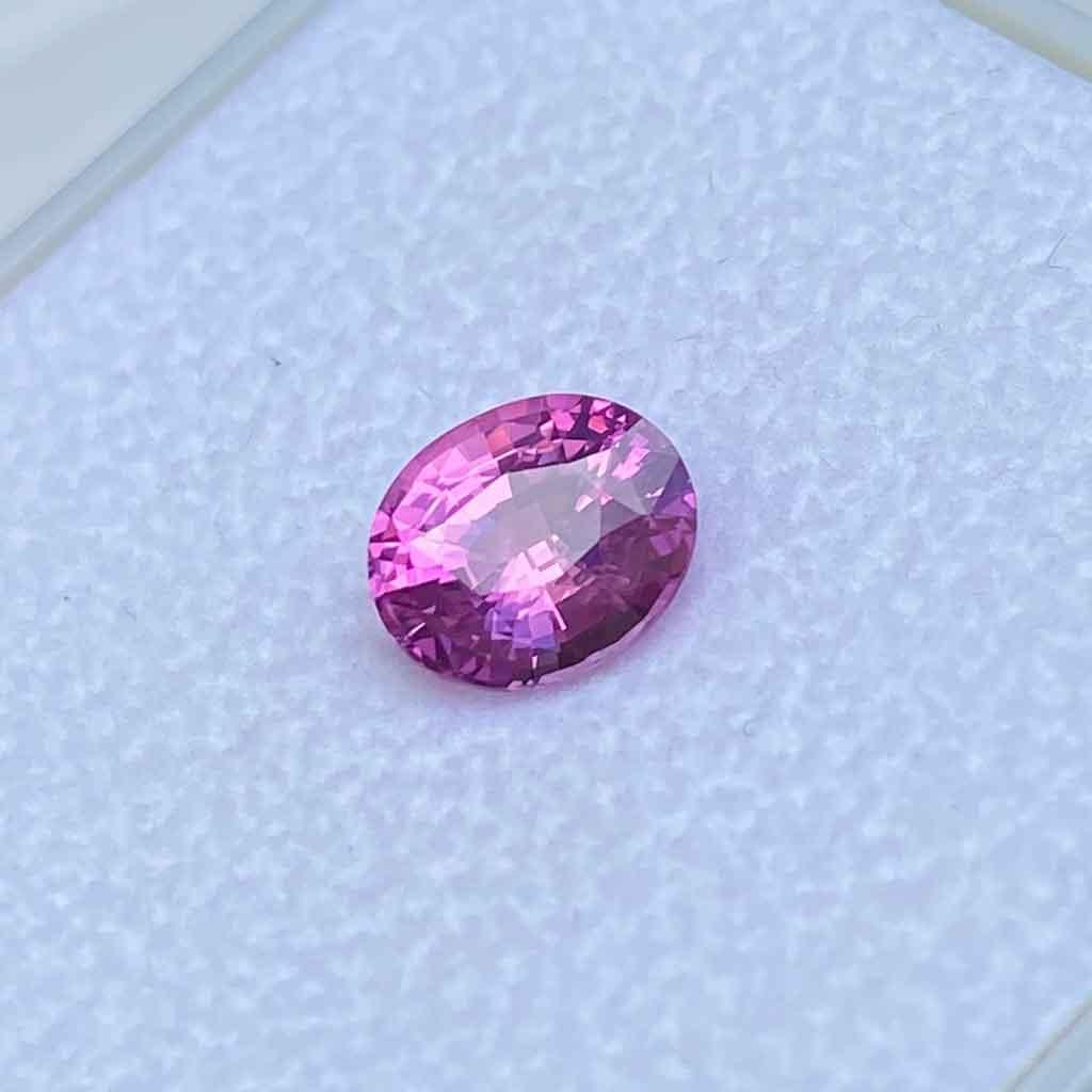 1.44ct oval pink sapphire - Lizunova Fine Jewels