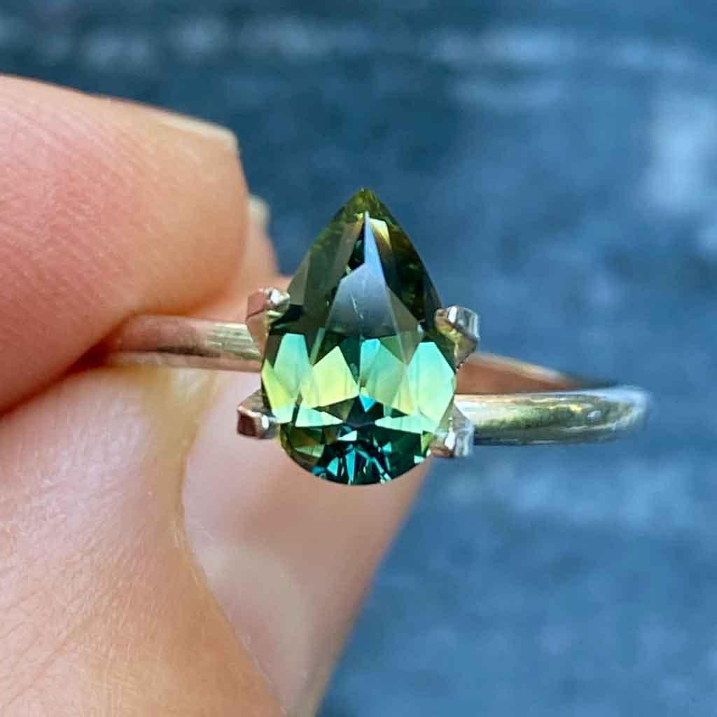 1.44ct pear cut Australian teal parti sapphire - Lizunova Fine Jewels
