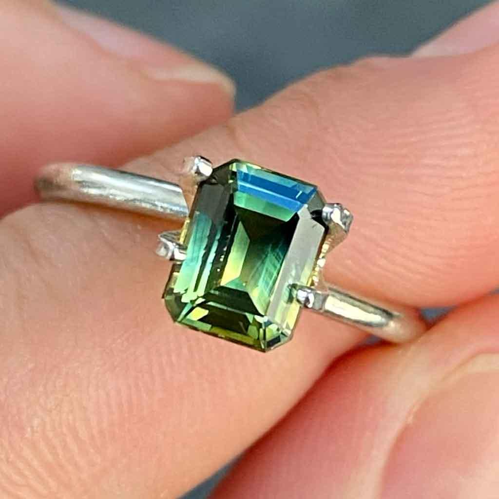 1.48ct emerald cut Australian parti sapphire - Lizunova Fine Jewels