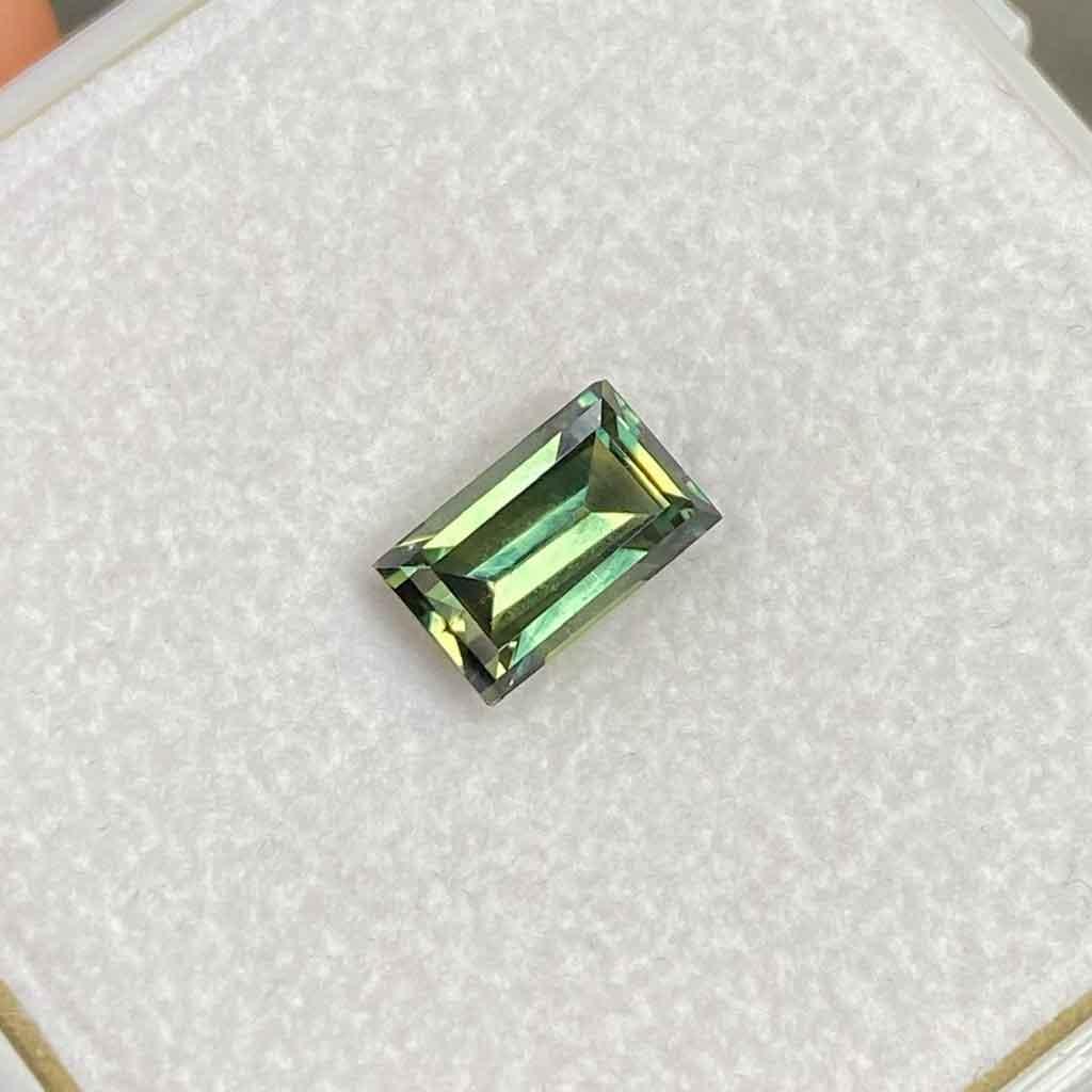 1.54ct baguette Australian teal sapphire - Lizunova Fine Jewels