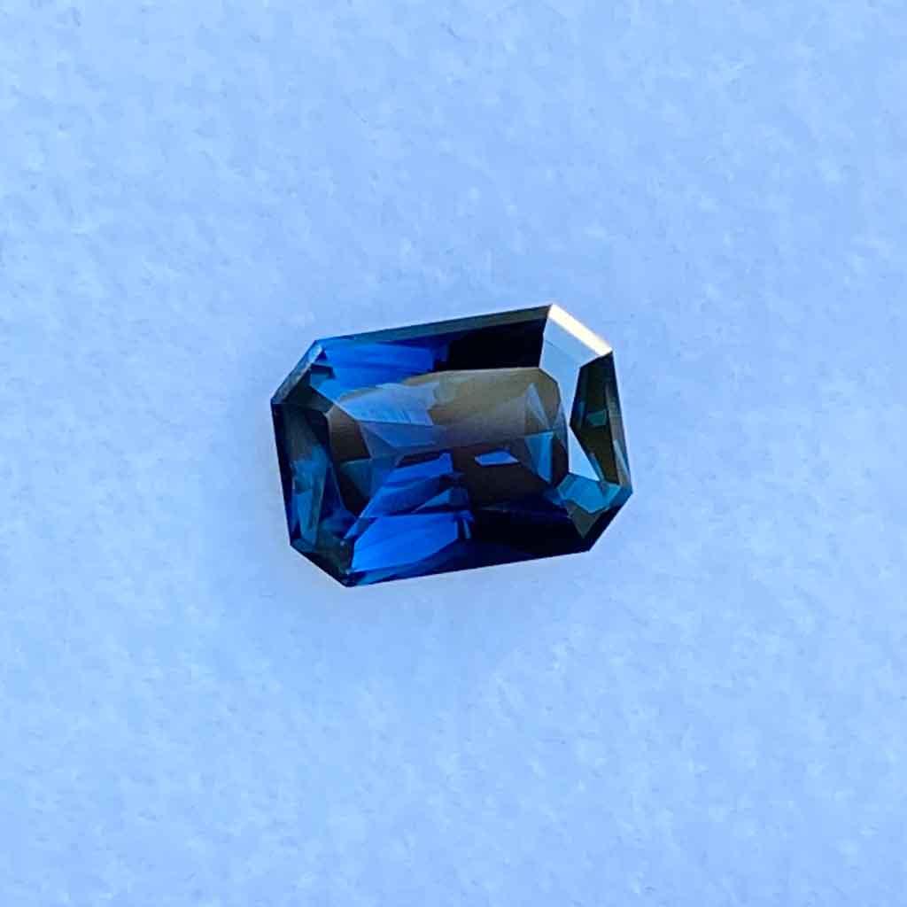1.5ct emerald radiant cut Australian teal sapphire - Lizunova Fine Jewels