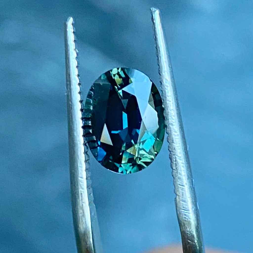 1.61ct oval Australian teal sapphire - Lizunova Fine Jewels