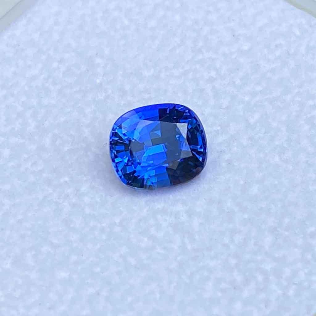 1.62ct cushion cornflower blue sapphire - Lizunova Fine Jewels