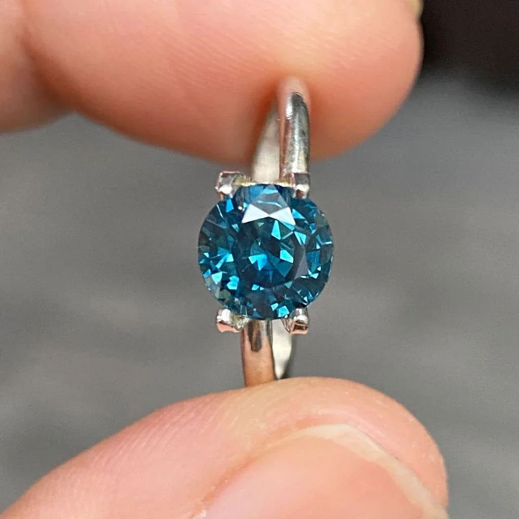 1.63ct round Madagascan teal sapphire - Lizunova Fine Jewels