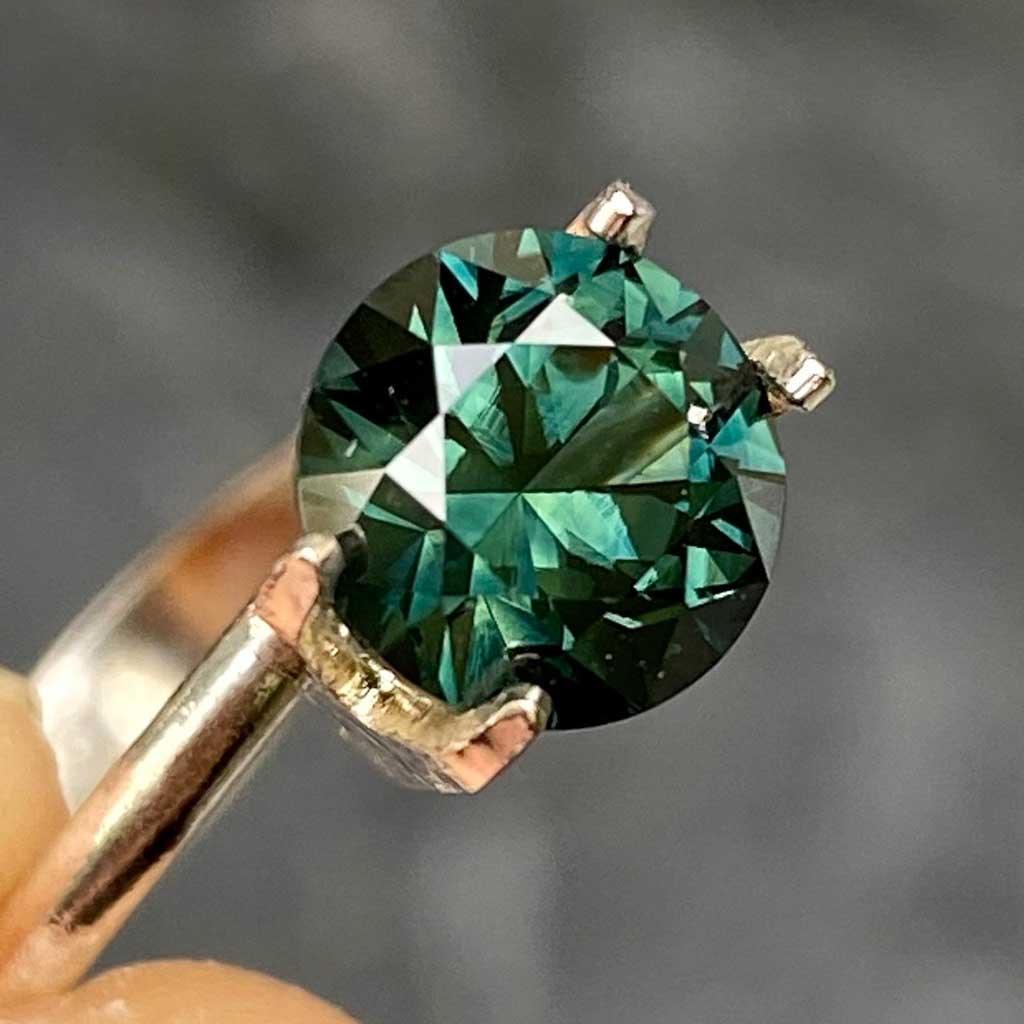1.73ct round Australian teal sapphire - Lizunova Fine Jewels