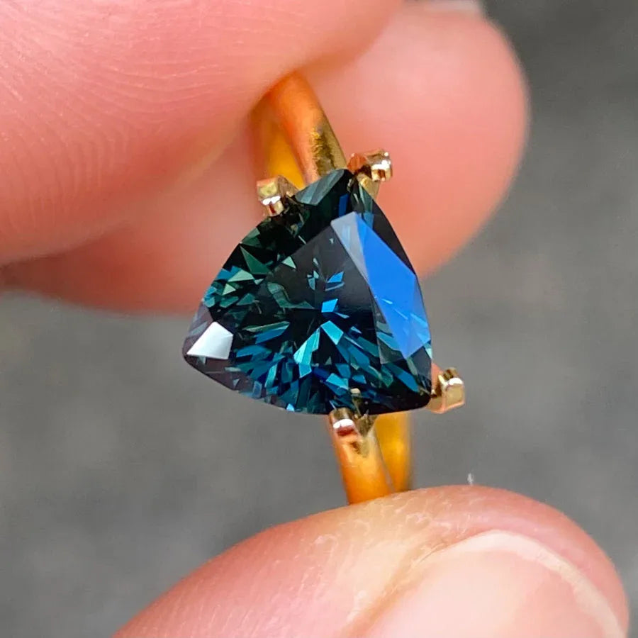 1.73ct trilliant Australian parti sapphire - Lizunova Fine Jewels