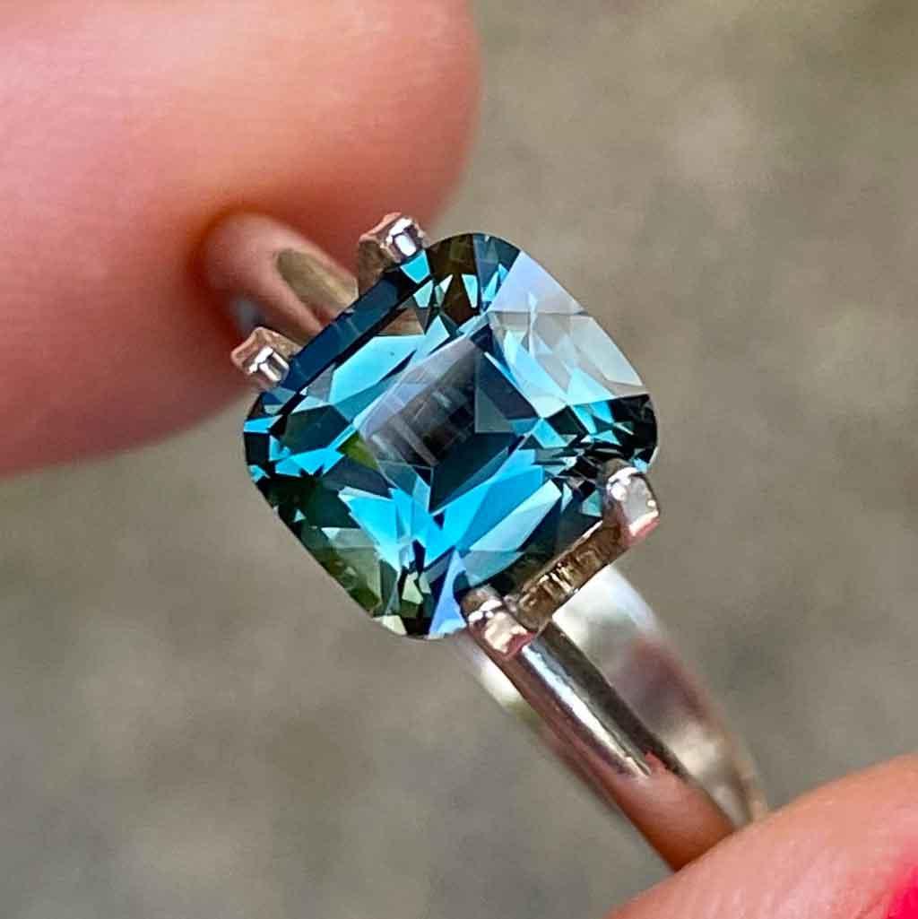 1.7ct cushion cut Madagascan teal sapphire - Lizunova Fine Jewels