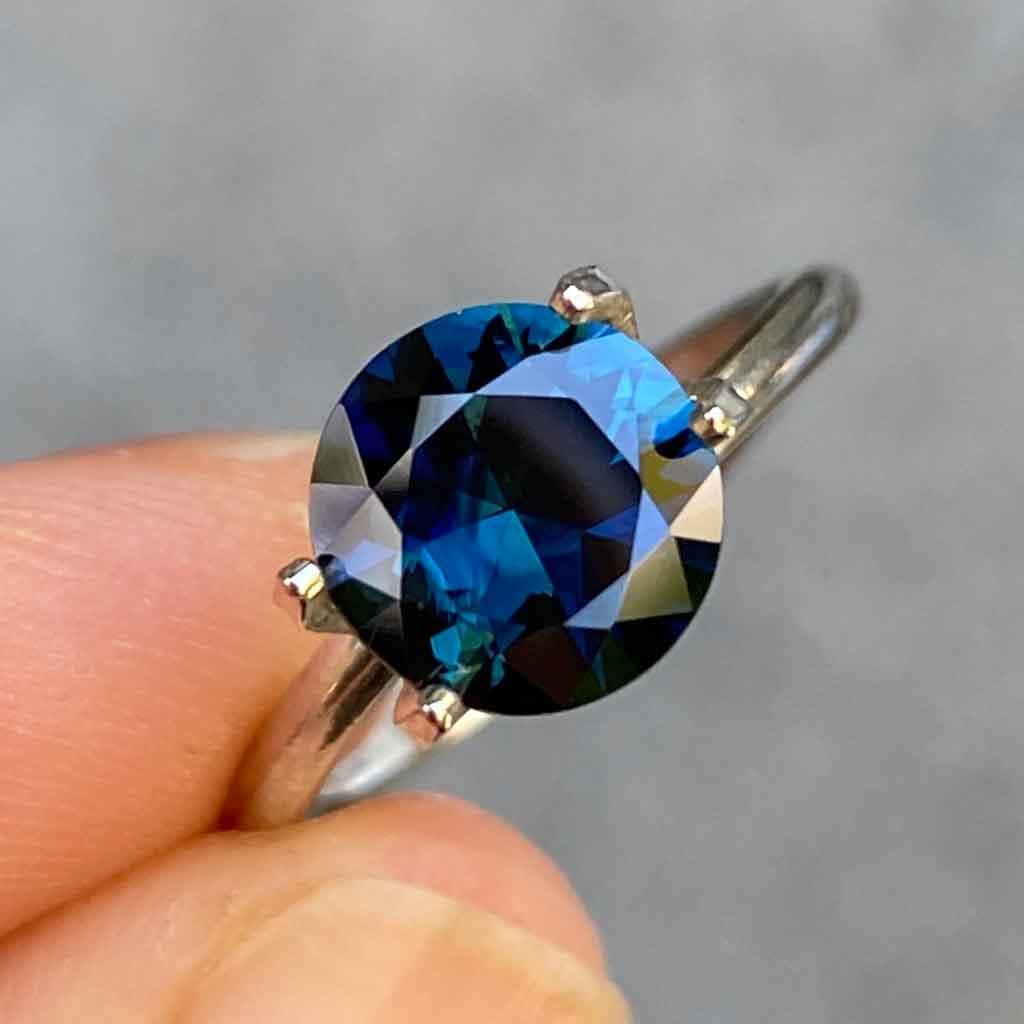 2.09ct round Australian teal parti sapphire - Lizunova Fine Jewels
