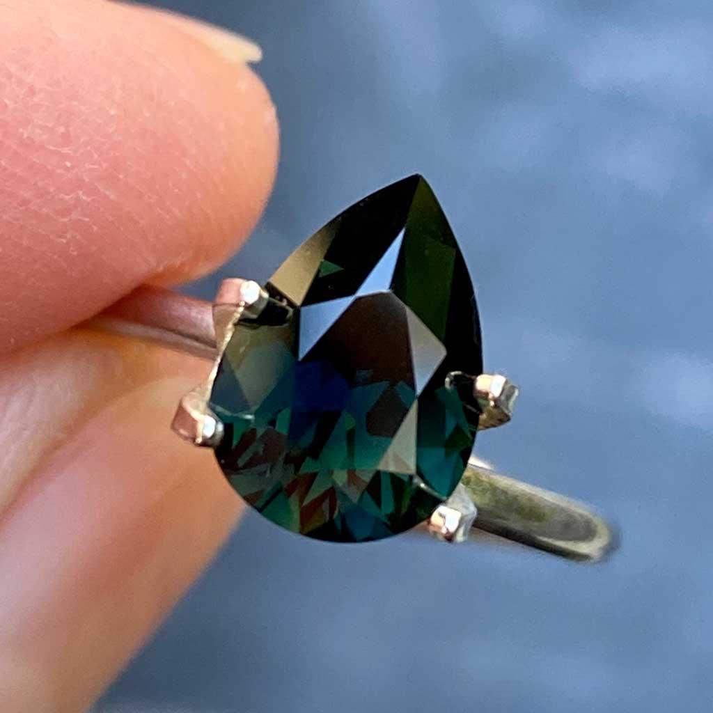 2.18ct pear cut Australian parti sapphire - Lizunova Fine Jewels