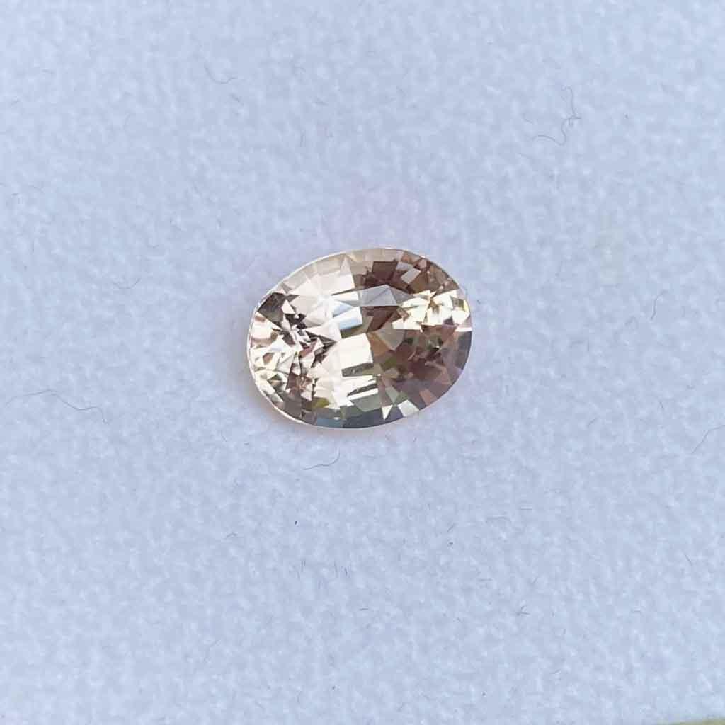 2.25ct oval champagne sapphire - Lizunova Fine Jewels
