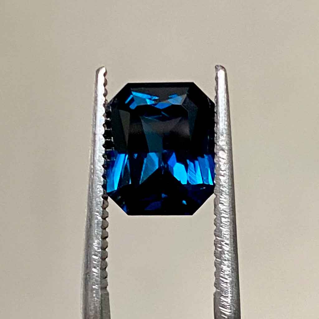 2.39ct-emerald-radiant-cut-Australian-teal-sapphire-Sydney-jeweller-Lizunova-Fine-Jewels-NSW-Australia-SKU20059-4