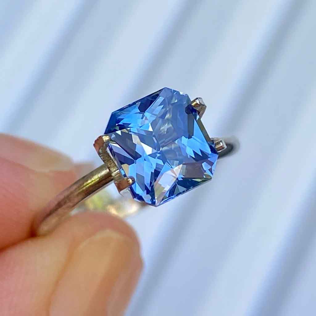 emerald-radiant-cut-blue-sapphire-engagement-ring-Lizunova-Fine-Jewels-Sydney-Jeweller-Sydney-NSW-Australia