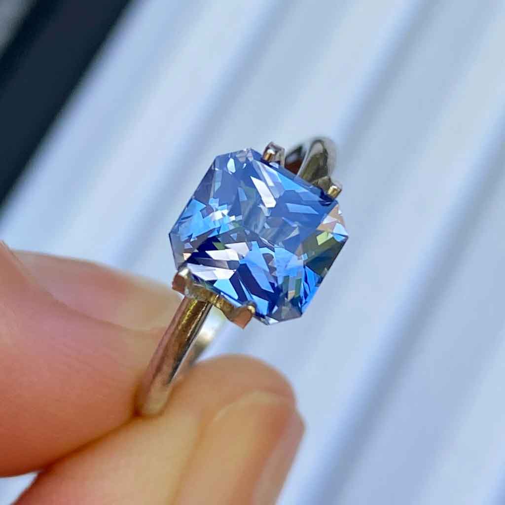 emerald-radiant-cut-blue-sapphire-engagement-ring-Lizunova-Fine-Jewels-Sydney-Jeweller-Sydney-NSW-Australia