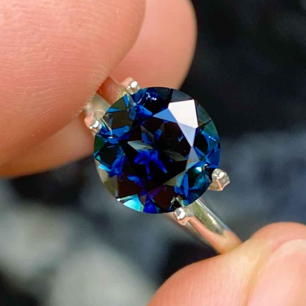 2.78ct round Australian teal sapphire - Lizunova Fine Jewels