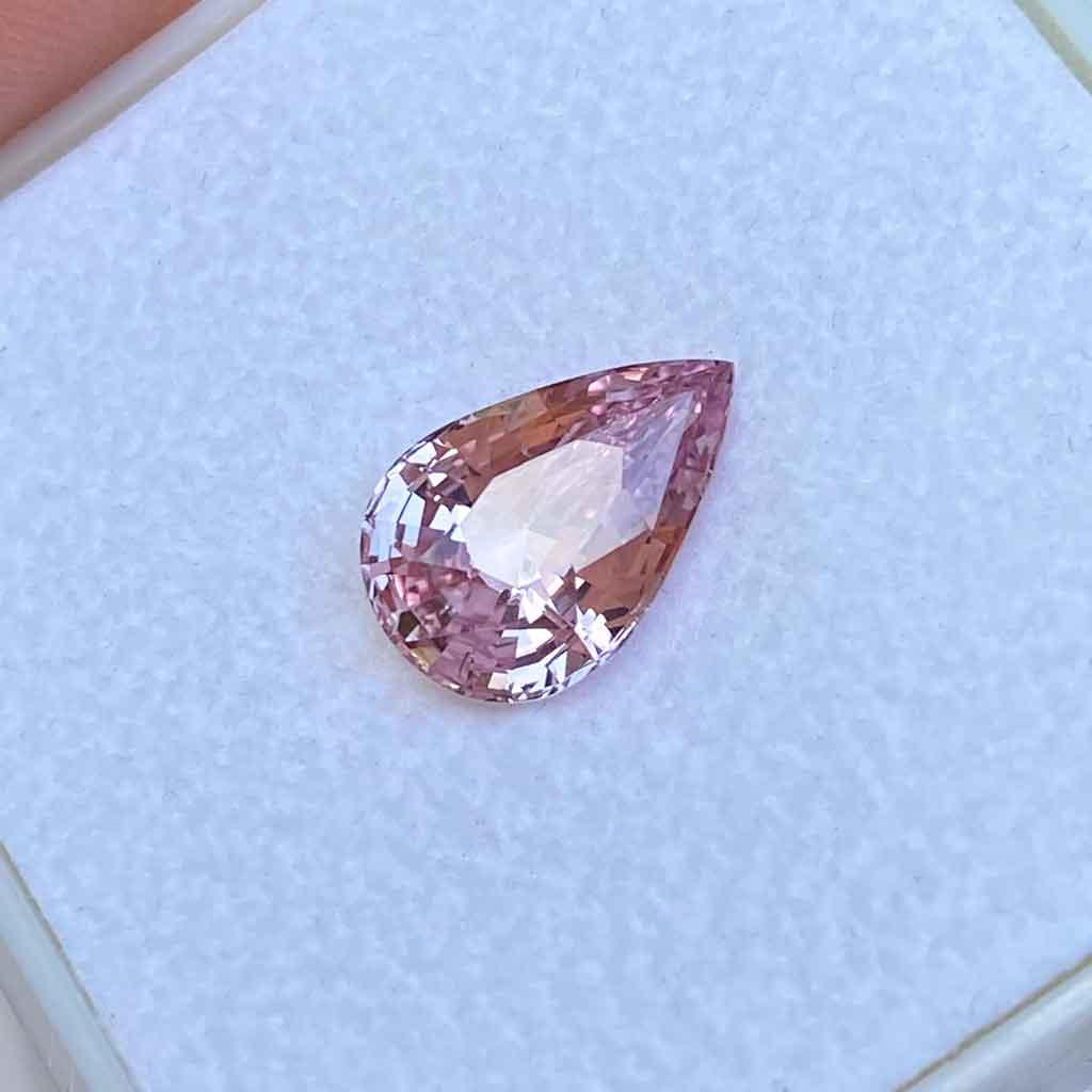 2.98ct pear cut Padparadscha sapphire - Lizunova Fine Jewels