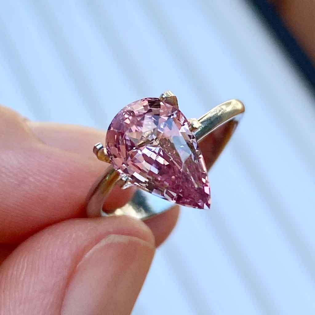 2.98ct pear cut Padparadscha sapphire - Lizunova Fine Jewels