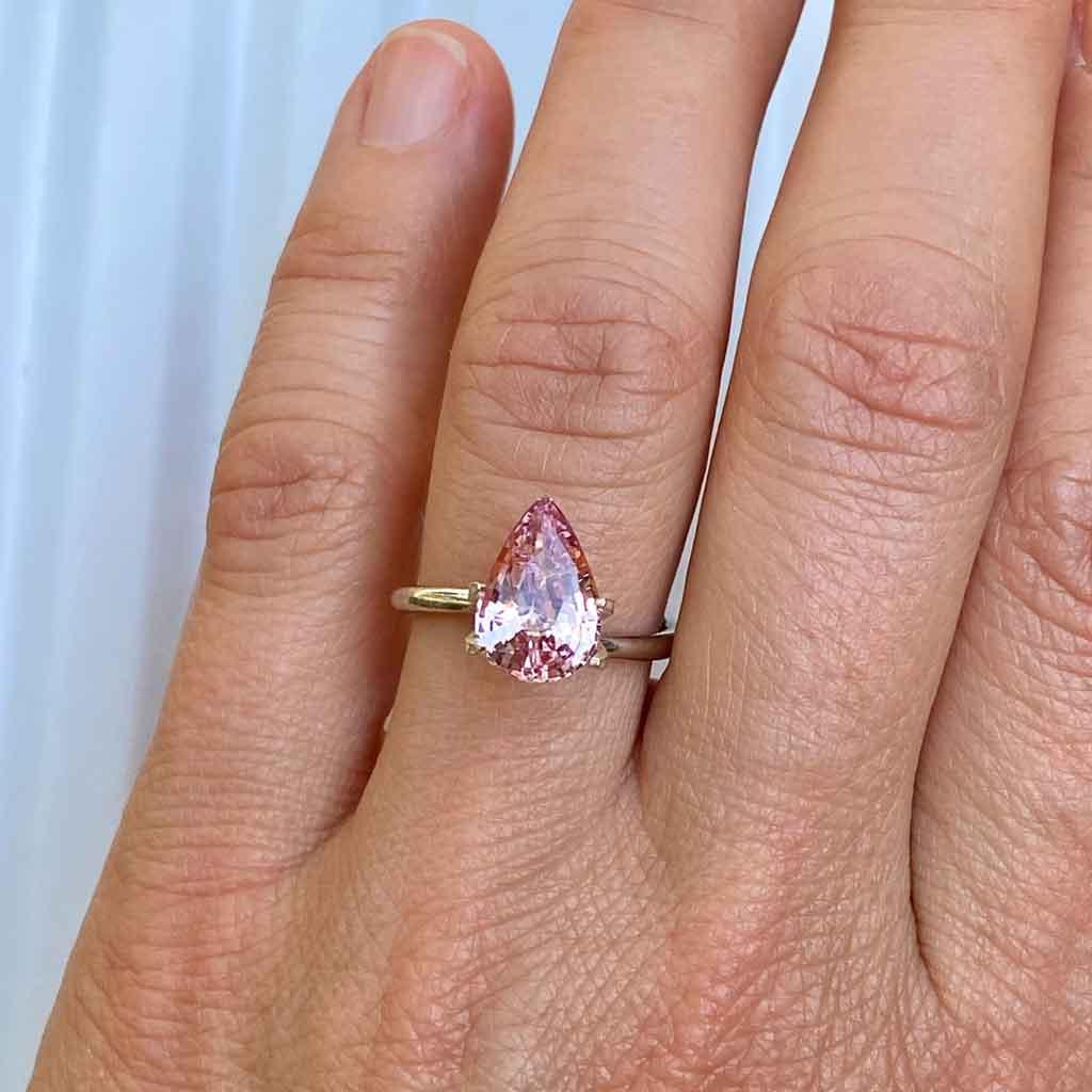 2.98ct pear cut Padparadscha sapphire - Lizunova Fine Jewels