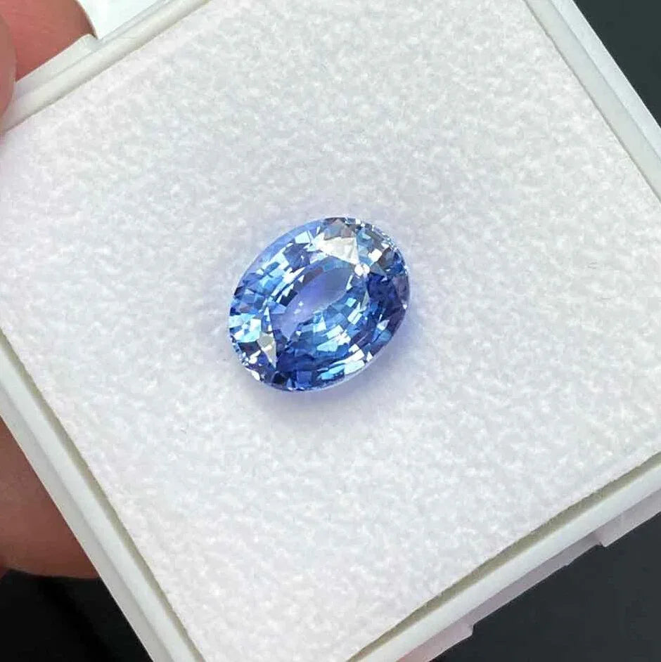 4.3ct oval light blue sapphire - Lizunova Fine Jewels