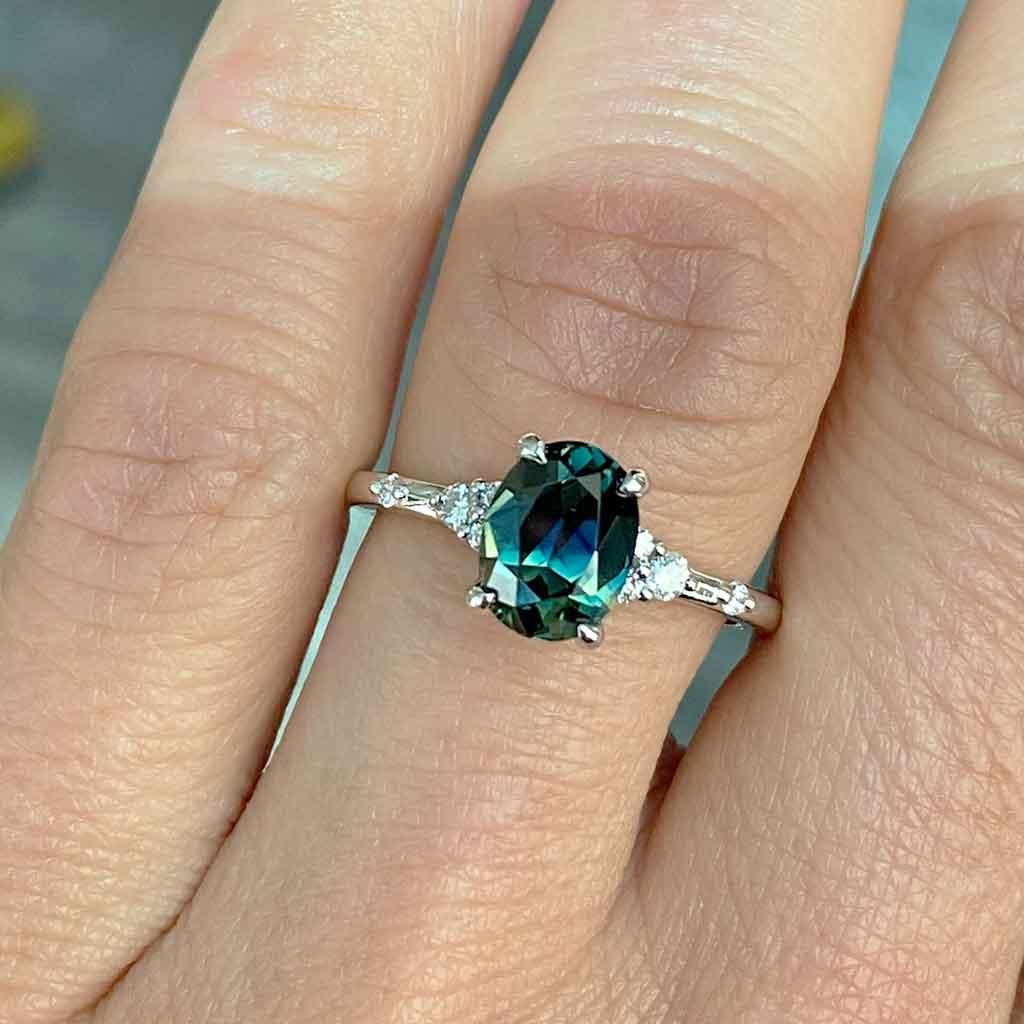 Aria | Teal parti sapphire engagement ring - Lizunova Fine Jewels
