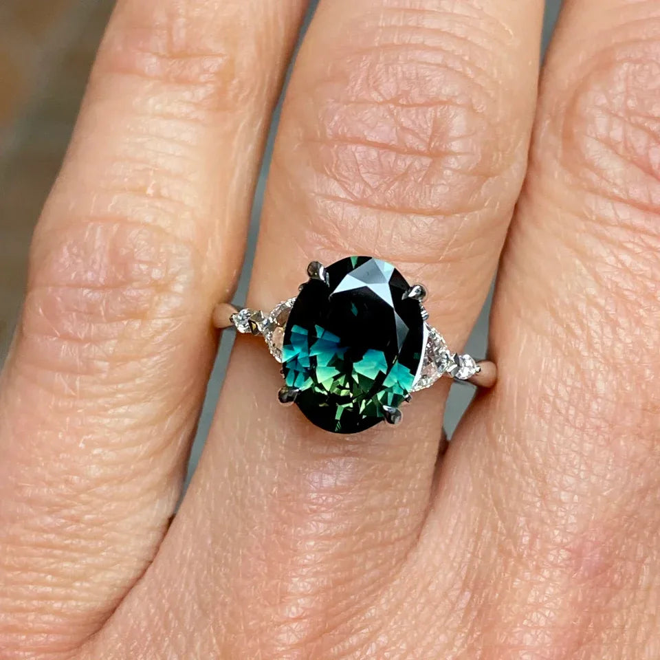 Hannah | Teal parti sapphire engagement ring - Lizunova Fine Jewels