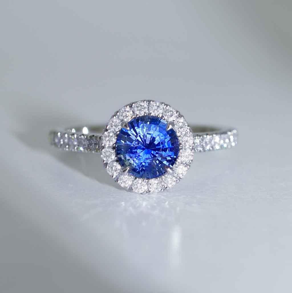 Lola | Blue sapphire diamond halo engagement ring - Lizunova Fine Jewels