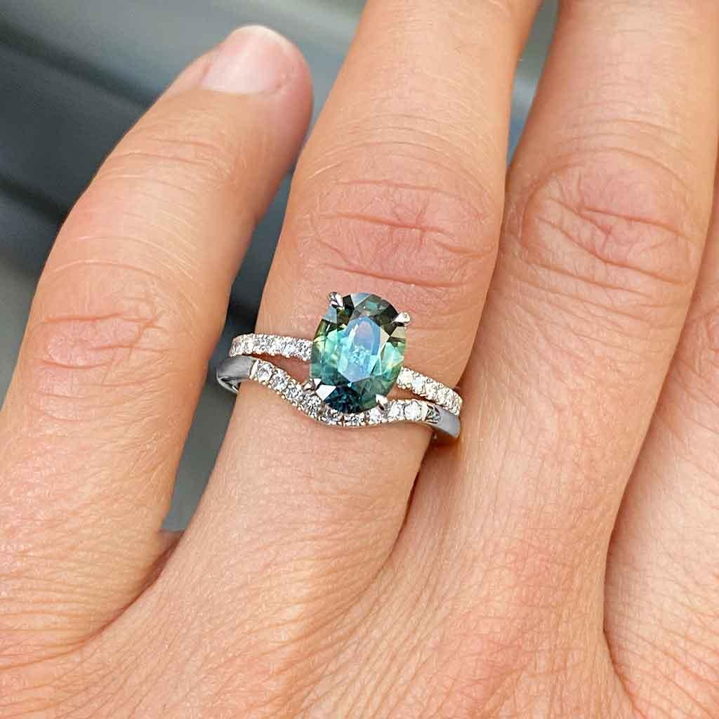 Elle | Teal parti sapphire engagement ring - Lizunova Fine Jewels