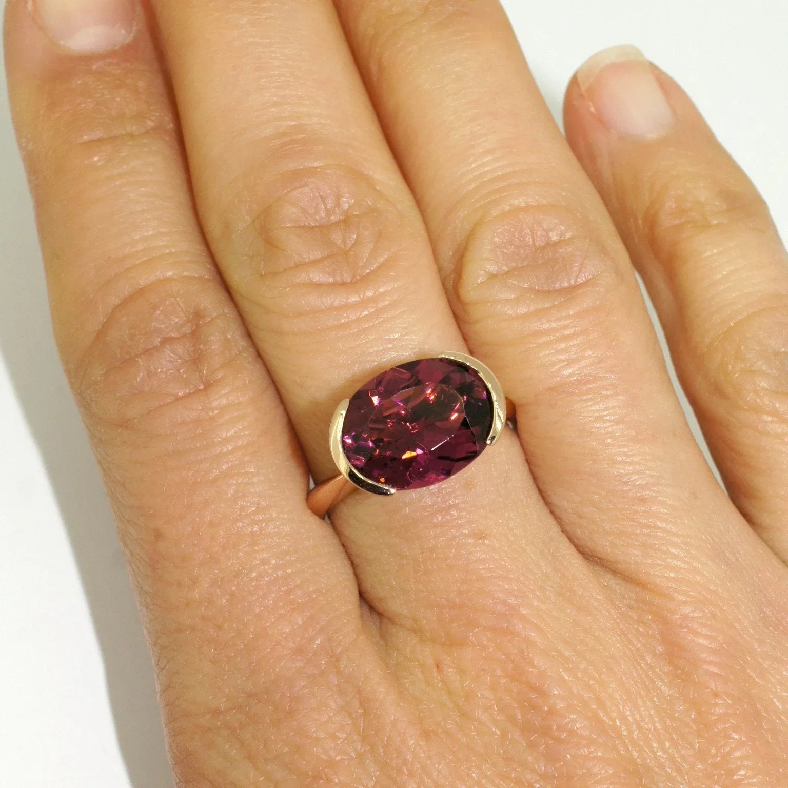 Embrace | Tourmaline ring - Lizunova Fine Jewels