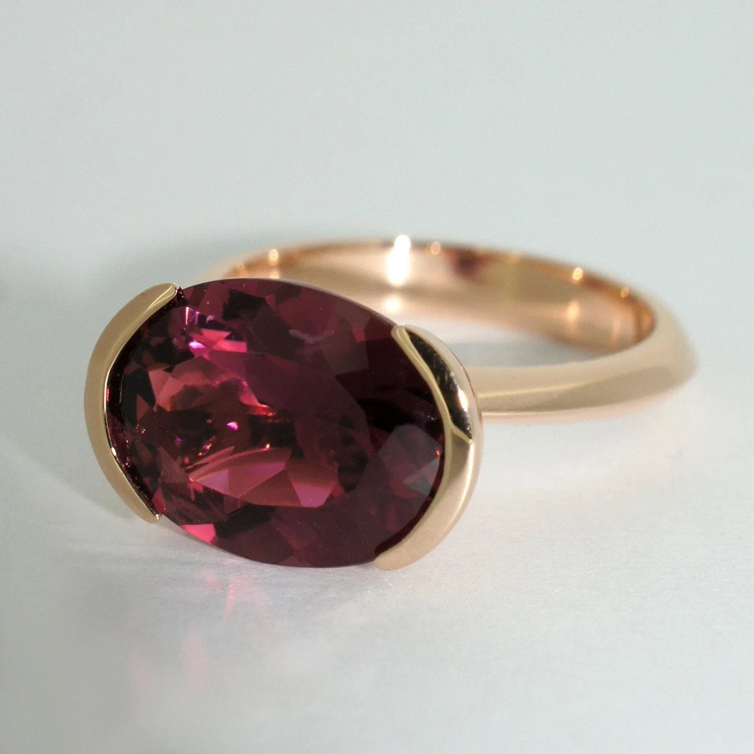 Embrace | Tourmaline ring - Lizunova Fine Jewels