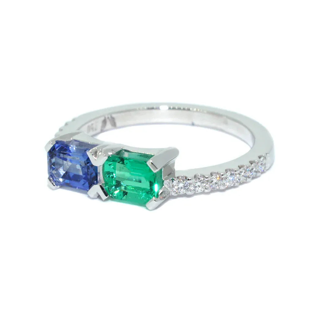 Empire State | Sapphire, emerald & diamond toi et moi ring - Lizunova Fine Jewels