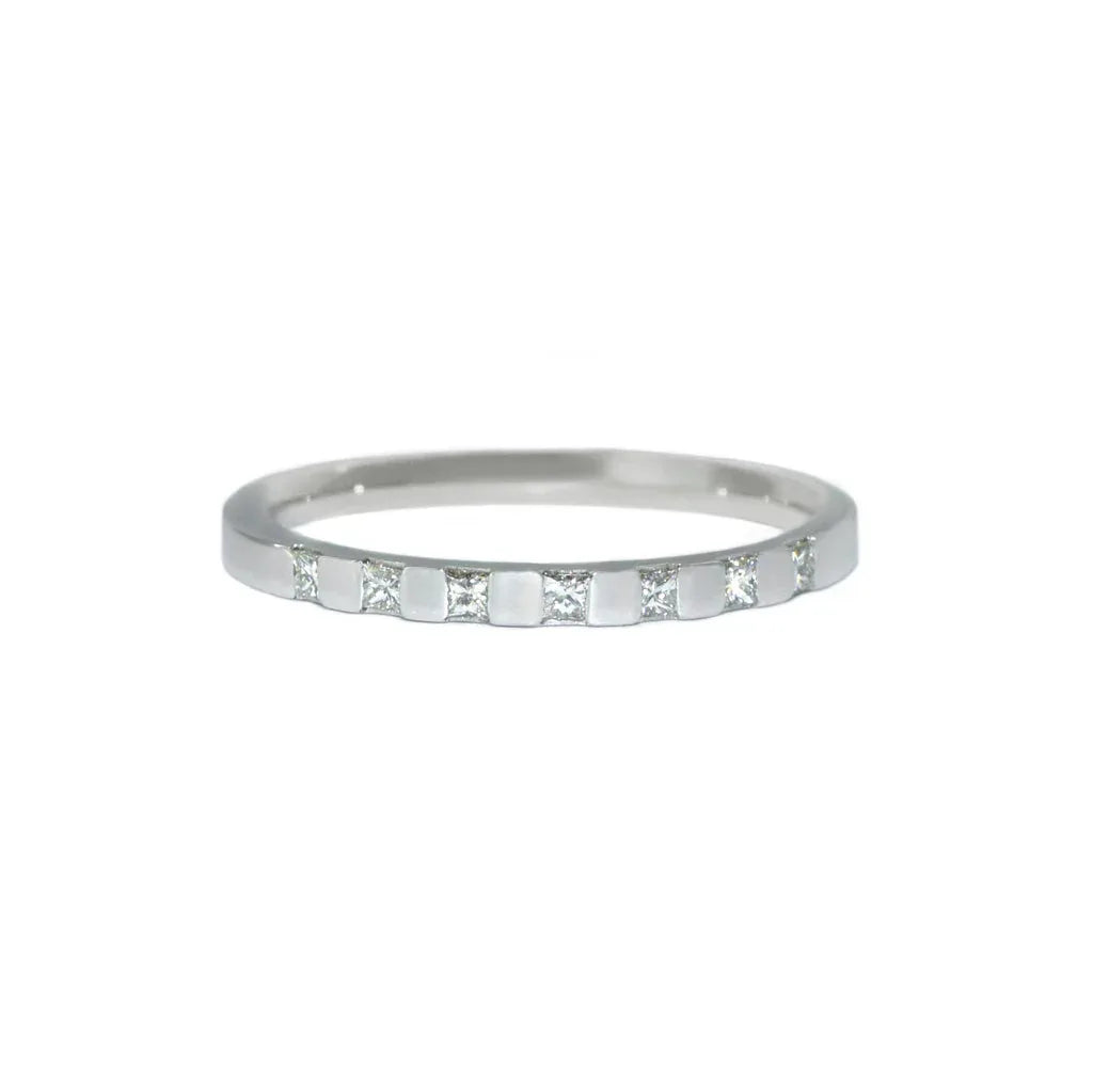 Gabi | Diamond wedding ring - Lizunova Fine Jewels
