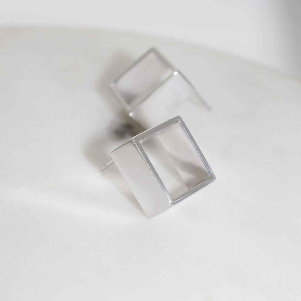 Geometric | Square white gold earrings - Lizunova Fine Jewels