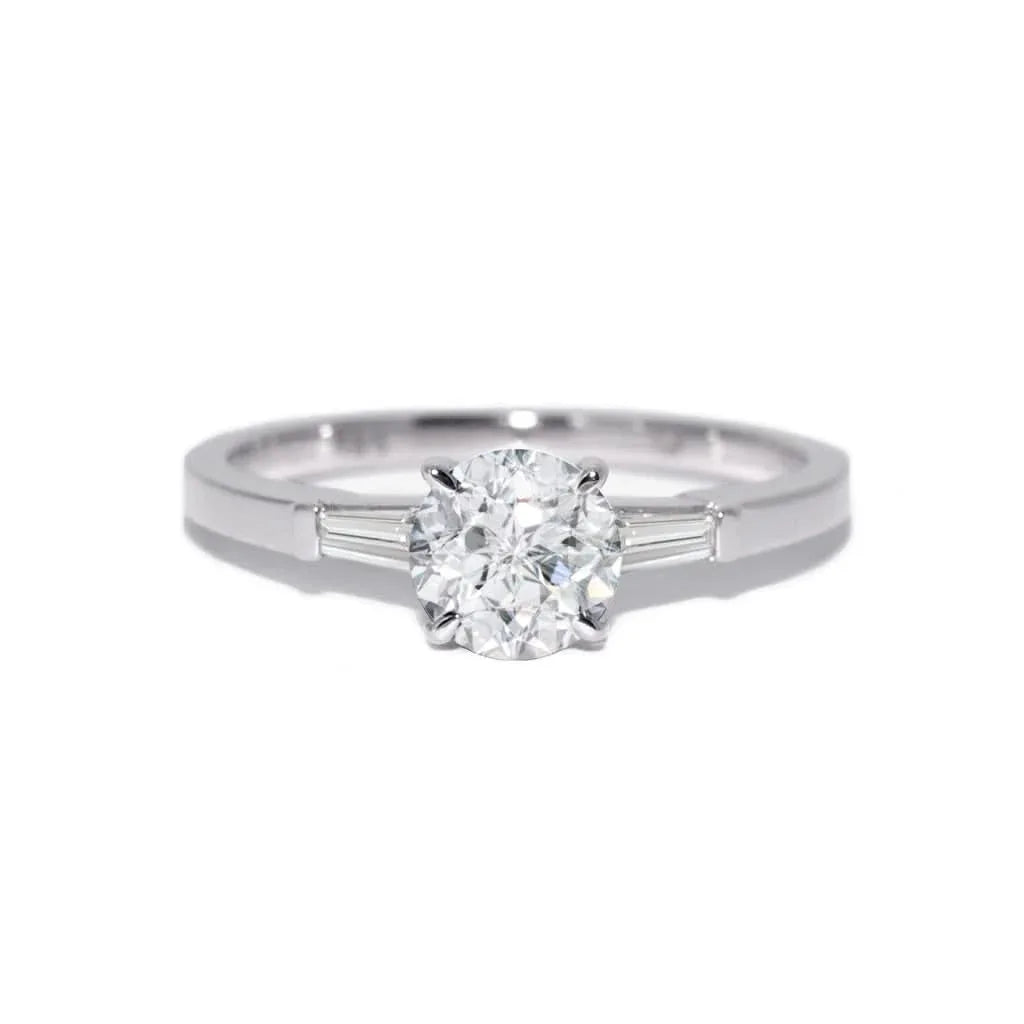 Grace | Diamond engagement ring - Lizunova Fine Jewels