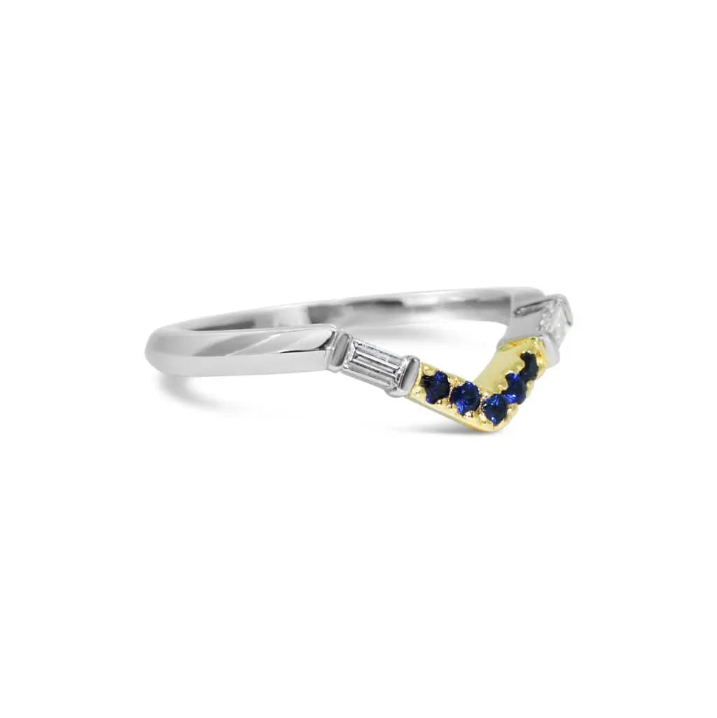 Ida | Sapphire & diamond wedding ring - Lizunova Fine Jewels