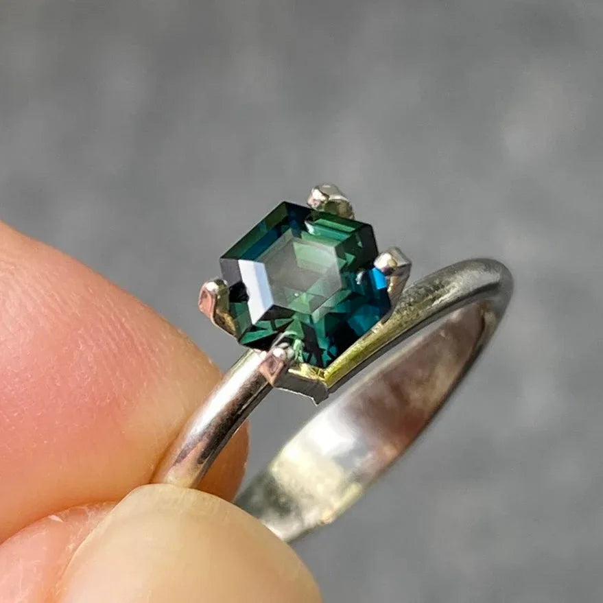 1.03ct hexagon Australian parti sapphire - Lizunova Fine Jewels