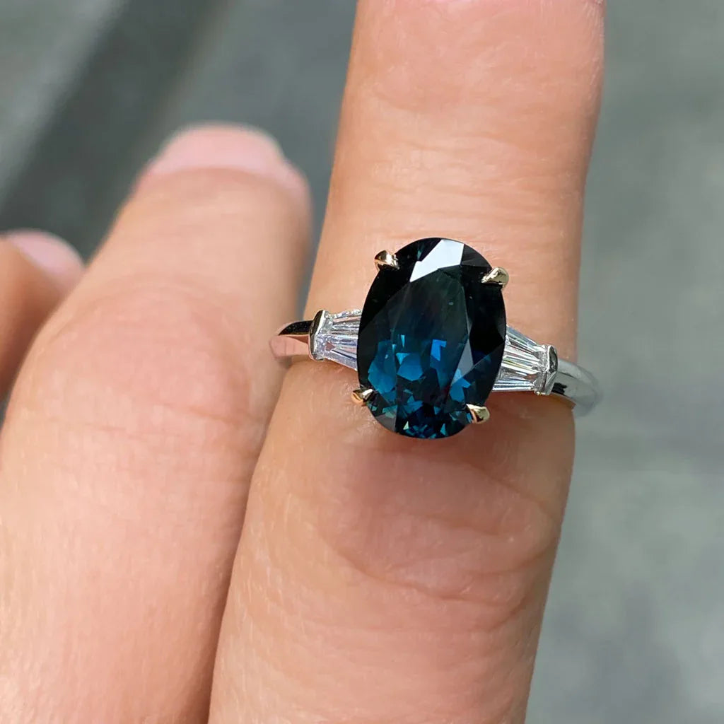 Lucca | Custom sapphire & diamond engagement ring - Lizunova Fine Jewels