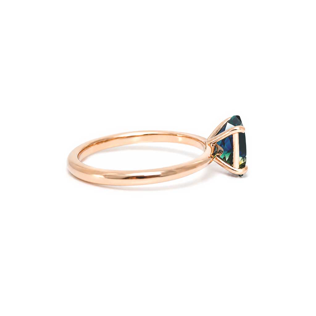 Lucia | Oval Australian parti sapphire engagement ring - Lizunova Fine Jewels