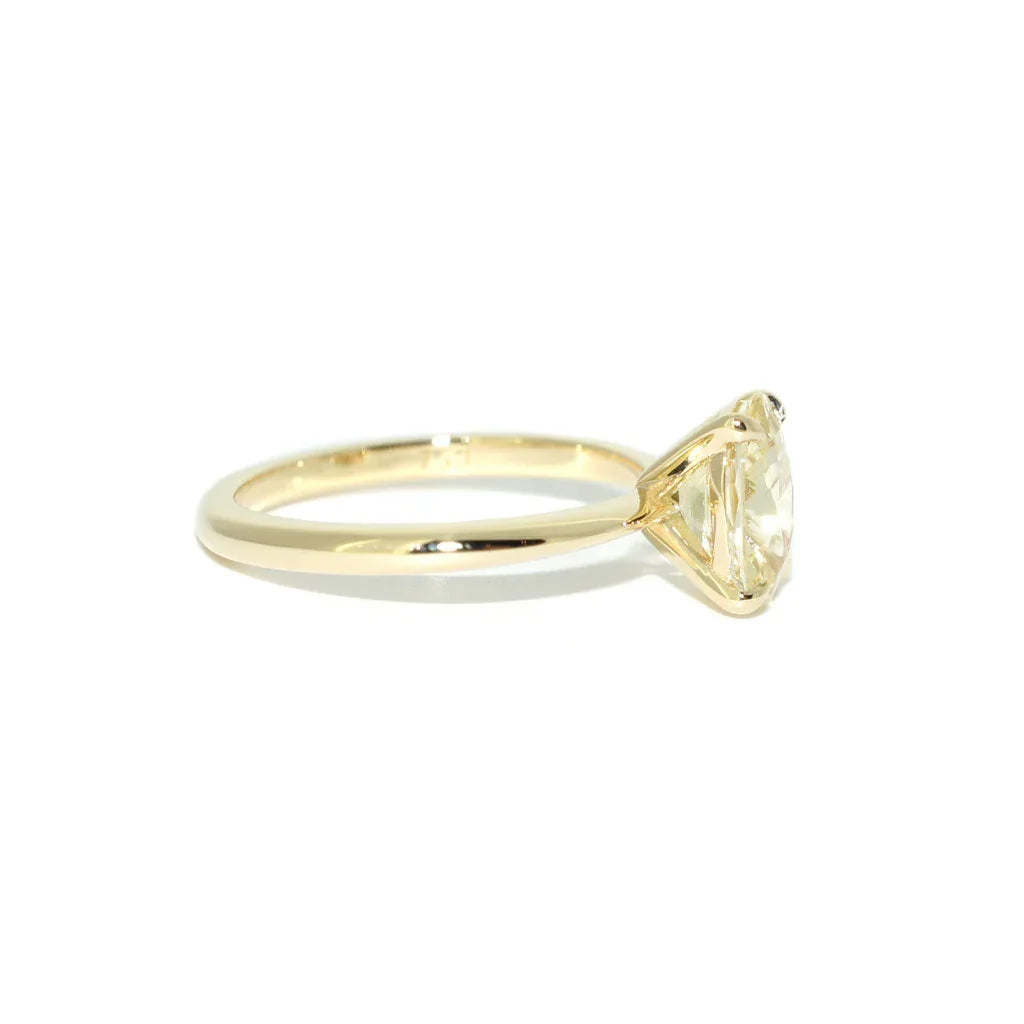 Lucia | Oval yellow sapphire engagement ring - Lizunova Fine Jewels