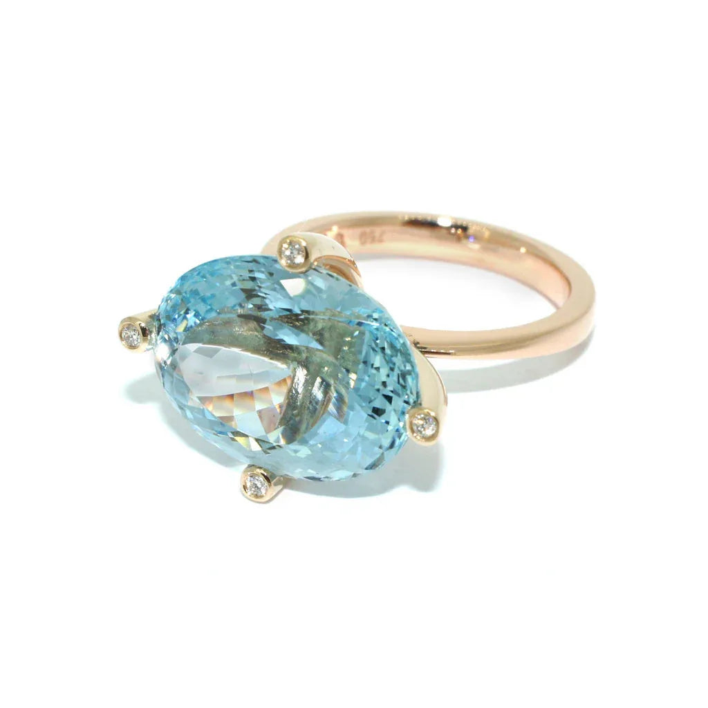 Lumiere | Aquamarine cocktail ring - Lizunova Fine Jewels